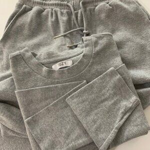 Pants and sweater Relax